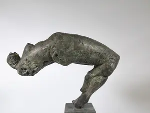 Wim Steins - Groot elegant bronzen beeld van een danseres op hoge smalle sokkel kopen? Bied vanaf 2000!