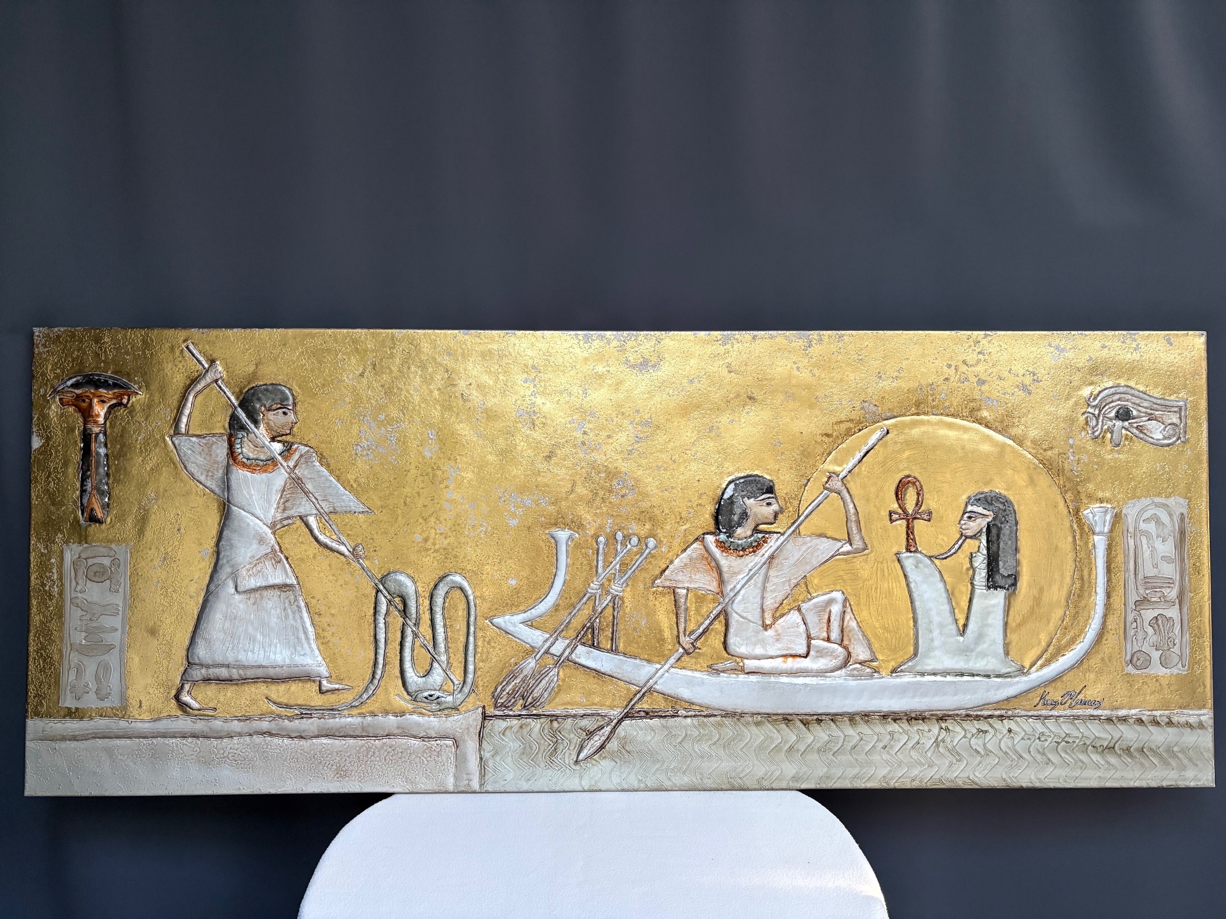 Marc D'Haenens - Uniek Egyptisch Reliëf Kunstwerk – 3D Wandpaneel in Goud & Wit (Bladgoud-look) kopen? Bied vanaf 600!