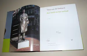Theo van de Vathorst - Hardcover boek, met pen gesigneerd/monogram/genummerd kopen? Bied vanaf 50!