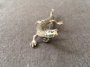 2e gehalte Zilver - broche in de vorm van een salamander met markasiet kopen? Bied vanaf 1!