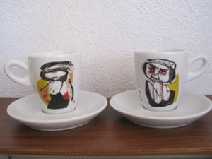 Niet of onleesbaar gesigneerd - Walküre gesigneerde espresso kop en schotel 2x kopen? Bied vanaf 10!
