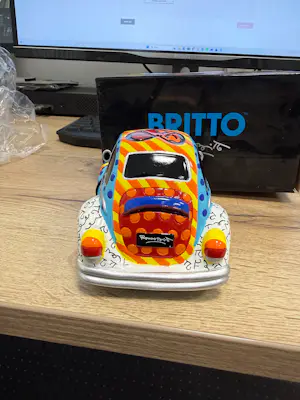 Romero Britto - Beetle Car kopen? Bied vanaf 30!