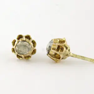 14k geel gouden solitair oorknoppen bezet met roos geslepen diamant tot. 0,40ct kopen? Bied vanaf 350!