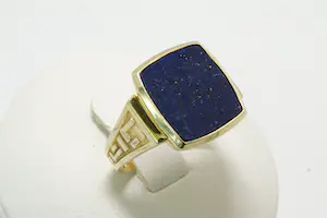22 - Vintage seventies 14 Krt gouden zegel ring met lapis lazuli edelsteen kopen? Bied vanaf 230!