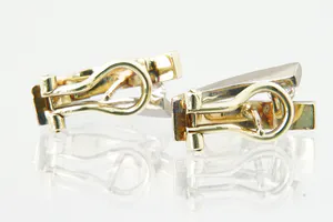 Prachtige set 18 krt bi-color gouden dames oorclips gezet met ca 0.30ct diamant. kopen? Bied vanaf 350!