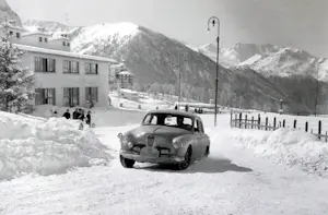 Niet of onleesbaar gesigneerd - Alfa Romeo 1900Ti #98 - Edgar Berney Sestriere Rally 1955 kopen? Bied vanaf 10!