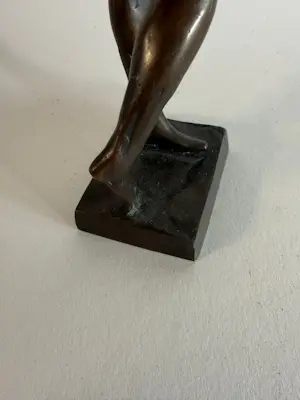 Kees Verkade - Bronzen sculptuur:vrouwelijk naakt kopen? Bied vanaf 1699!
