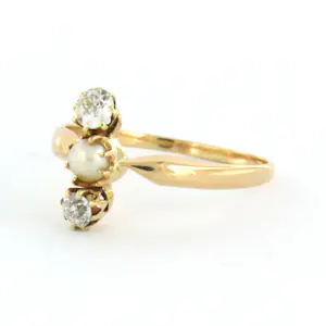 14k gouden ring bezet met parel en oud Amsterdams geslepen diamant tot. 0,30ct kopen? Bied vanaf 410!