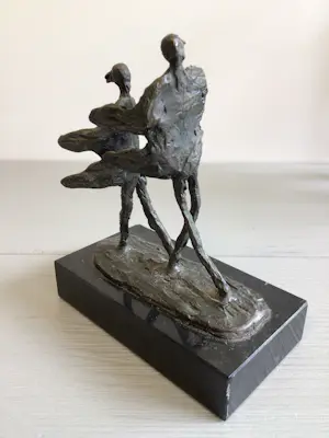 Bernadette Leijdekkers - Sculptuur “ De wind mee hebben “ kopen? Bied vanaf 59!