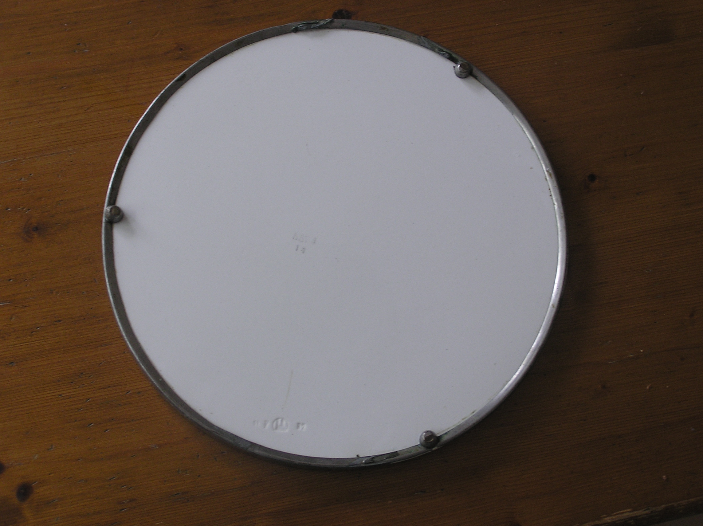 Steengoedfabriek Paetsch -  Bauhaus rond dienblad met geometrisch spuitglazuur decor kopen? Bied vanaf 15!