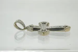 25 -18Krt wit-goud & ca.1.50ct princess en briljanten diamanten kruis hanger kopen? Bied vanaf 850!