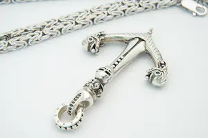 51 - Thomas Sabo skull anker hanger en een 1e geh. zilveren koningscollier kopen? Bied vanaf 340!