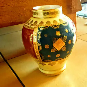 DW Karlsbader Porzellan - Vase Josef Kuba JKW Dekor Karlsbad handbemalt Galante Szene 40er Jahre kopen? Bied vanaf 85!