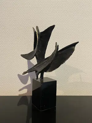 Bernadette Leijdekkers - Sculptuur - Wind in de zeilen kopen? Bied vanaf 50!