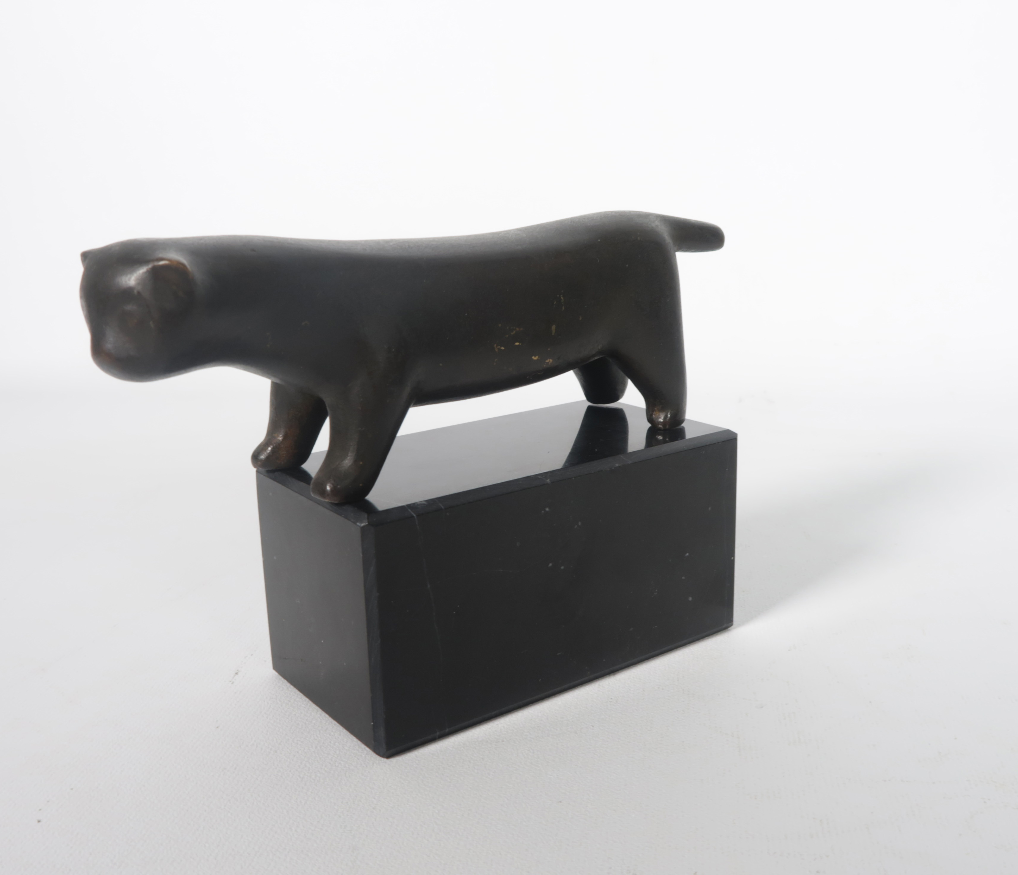 Adam Henein - Bronzen beeld, Kat incl. sokkel kopen? Bied vanaf 1500!
