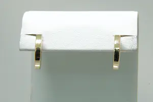 60- Elegant paar 18krt geel-gouden oorclips - glad gepolijste creolen kopen? Bied vanaf 40!