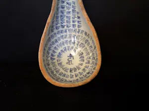 Niet of onleesbaar gesigneerd - CHINA; Blue & White Spoon, gemerkt verticaal zes karakter Kaishu kopen? Bied vanaf 1!