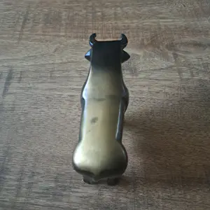 Brons (Onbekend) - abstracte stier, klaar voor de aanval kopen? Bied vanaf 60!