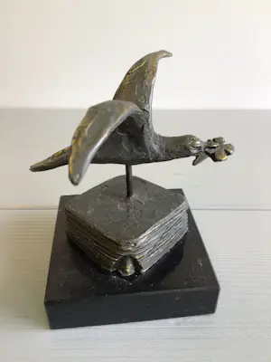 Bernadette Leijdekkers - Sculptuur “ De Geluksbrenger “ kopen? Bied vanaf 79!