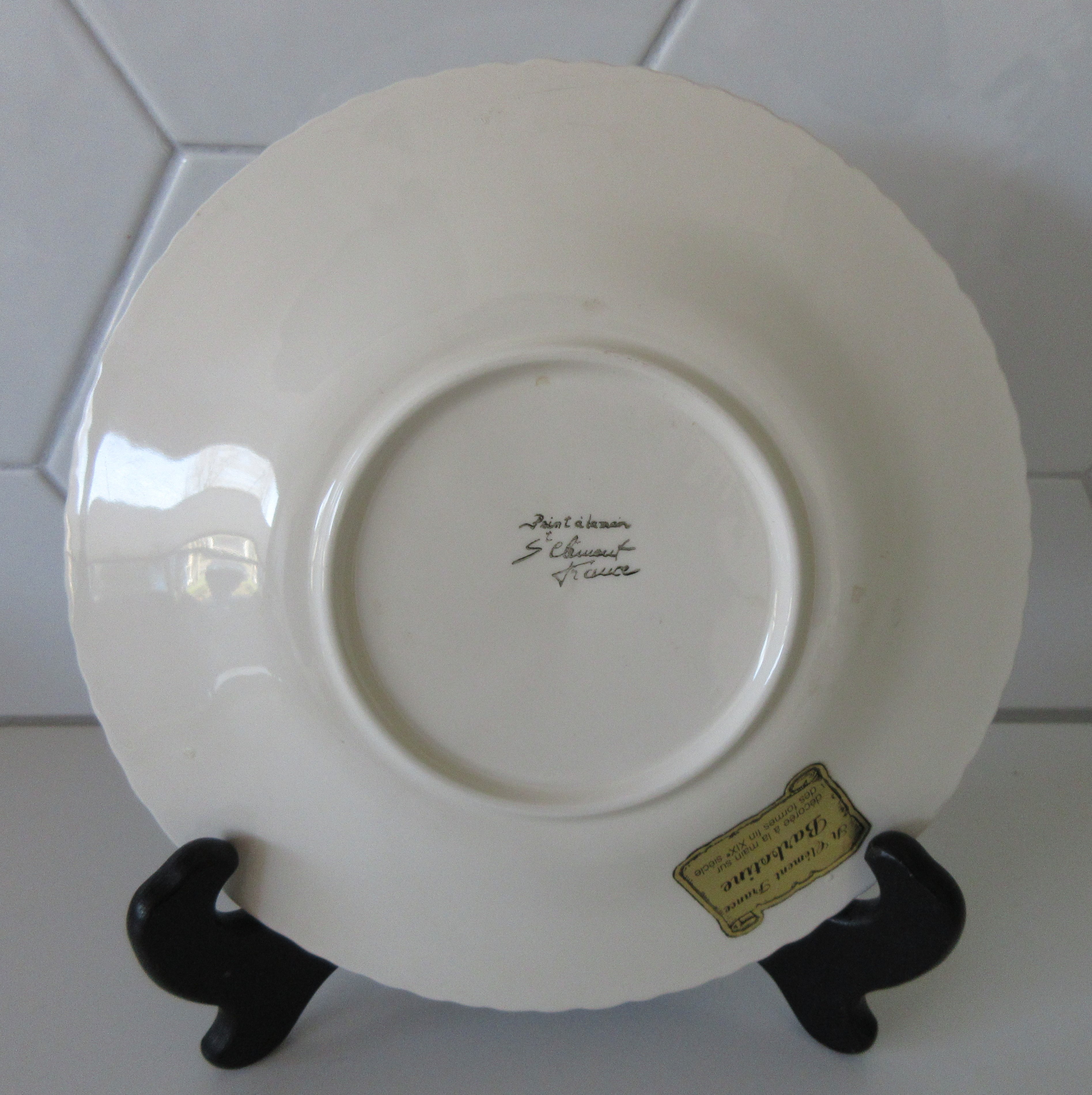 Niet of onleesbaar gesigneerd - Sarreguemimes & St. Clement - Twee Barbotine Majolica sierborden kopen? Bied vanaf 1!
