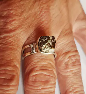 Nieuwe zilveren ring met Pyriet kopen? Bied vanaf 60!