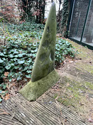 Onbekend - abstract stenen object kopen? Bied vanaf 250!