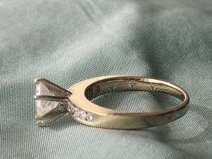 18K Goud - witgouden ring met een briljant geslepen diamant van 1.13 caraat kopen? Bied vanaf 1050!