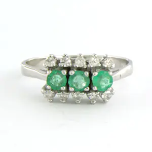 14k wit gouden ring met smaragd en single cut diamant 0.15 ct - ringmaat 18.25 kopen? Bied vanaf 250!