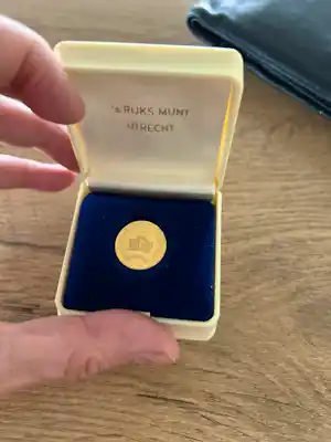 Goud - Gouden 50G uit 1979 Nederlandse Antillen verkocht voor € 300!