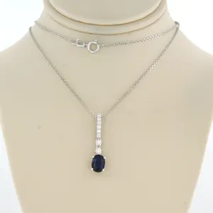 14k gouden collier met een hanger bezet met saffier en briljant geslepen diamant kopen? Bied vanaf 350!