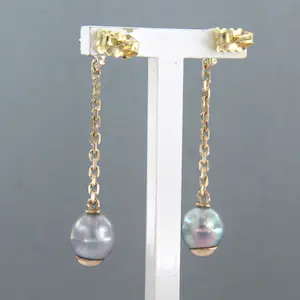 BWG bicolo oorhangers bezet met parel en briljant geslepen diamanten 0,20ct kopen? Bied vanaf 240!