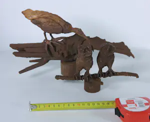 Paul Beckers - Twee sculpturen van hout, ijzer en terracotta, Vogels (ibis en uiltjes) + boek! kopen? Bied vanaf 100!