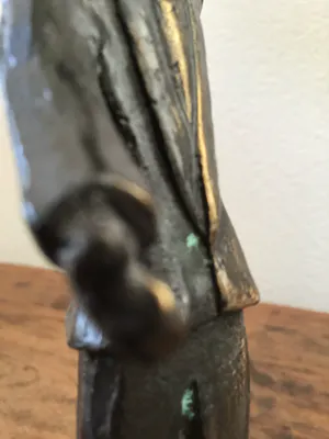 Brons (Onbekend) - Rob Verhoeven, Beeld Man zwaaiend met hoed, Gesigneerd kopen? Bied vanaf 45!