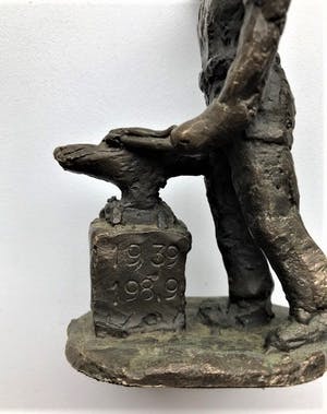 Brons (Onbekend) - Smid met Aambeeld - Beeld Brons kopen? Bied vanaf 1!