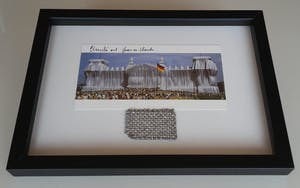 Christo - Wrapped Reichstag - XXL artcard - handgesigneerd - incl. groot stukje stof kopen? Bied vanaf 145!