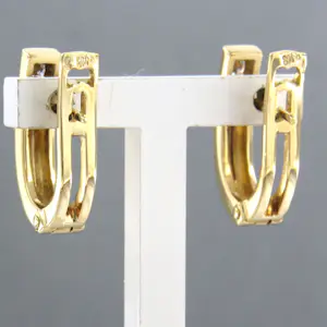 18k geel gouden oorbellen bezet met briljant geslepen diamant 0.06 ct kopen? Bied vanaf 360!