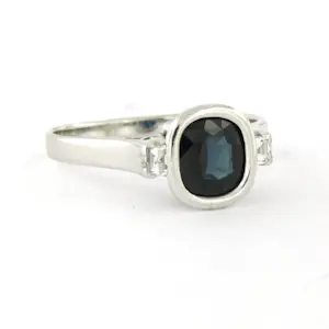 18k wit gouden ring met saffier en square cut geslepen diamant tot. 0.15ct kopen? Bied vanaf 435!