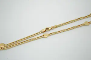 32 - Apart 18 karaats geel-gouden collier met 8 massieve hartjes. kopen? Bied vanaf 650!