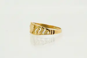 5- Leuke 22Krt gouden dames met hartje kopen? Bied vanaf 180!