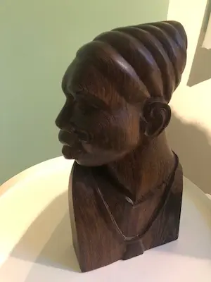 Niet of onleesbaar gesigneerd - 2 afrikaanse hout snij werken kopen? Bied vanaf 1!