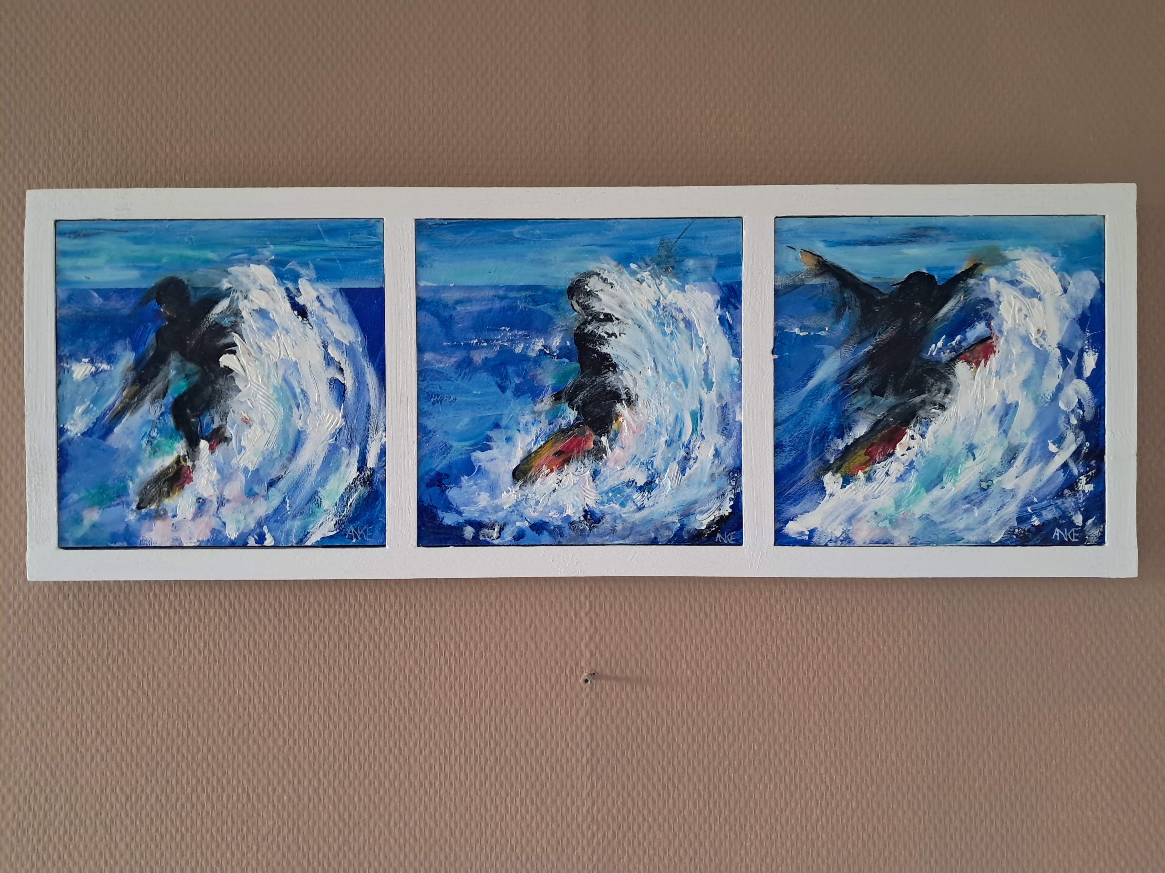 Anke Peddemors - Drieluik surfen met lijst kopen? Bied vanaf 40!