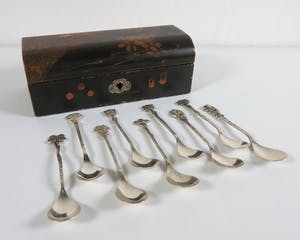 Lot van 9 zilveren theelepels met bloemen kopen? Bied vanaf 70!