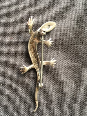 2e gehalte Zilver - broche in de vorm van een salamander met markasiet kopen? Bied vanaf 1!