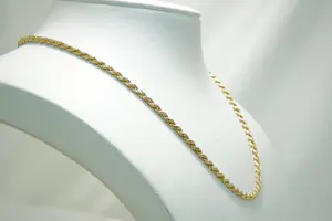 28 - 14 karaats geelgouden koordcollier kopen? Bied vanaf 950!
