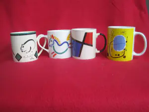 Niet of onleesbaar gesigneerd - Koffie of thee mokken kopen? Bied vanaf 10!
