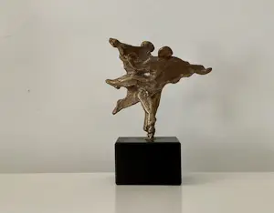 Brons (Onbekend) - Dansend kopen? Bied vanaf 95!
