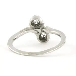 18k witgouden ring met bolsjewiek geslepen diamant tot. 0,14ct - G/H - Pique kopen? Bied vanaf 440!