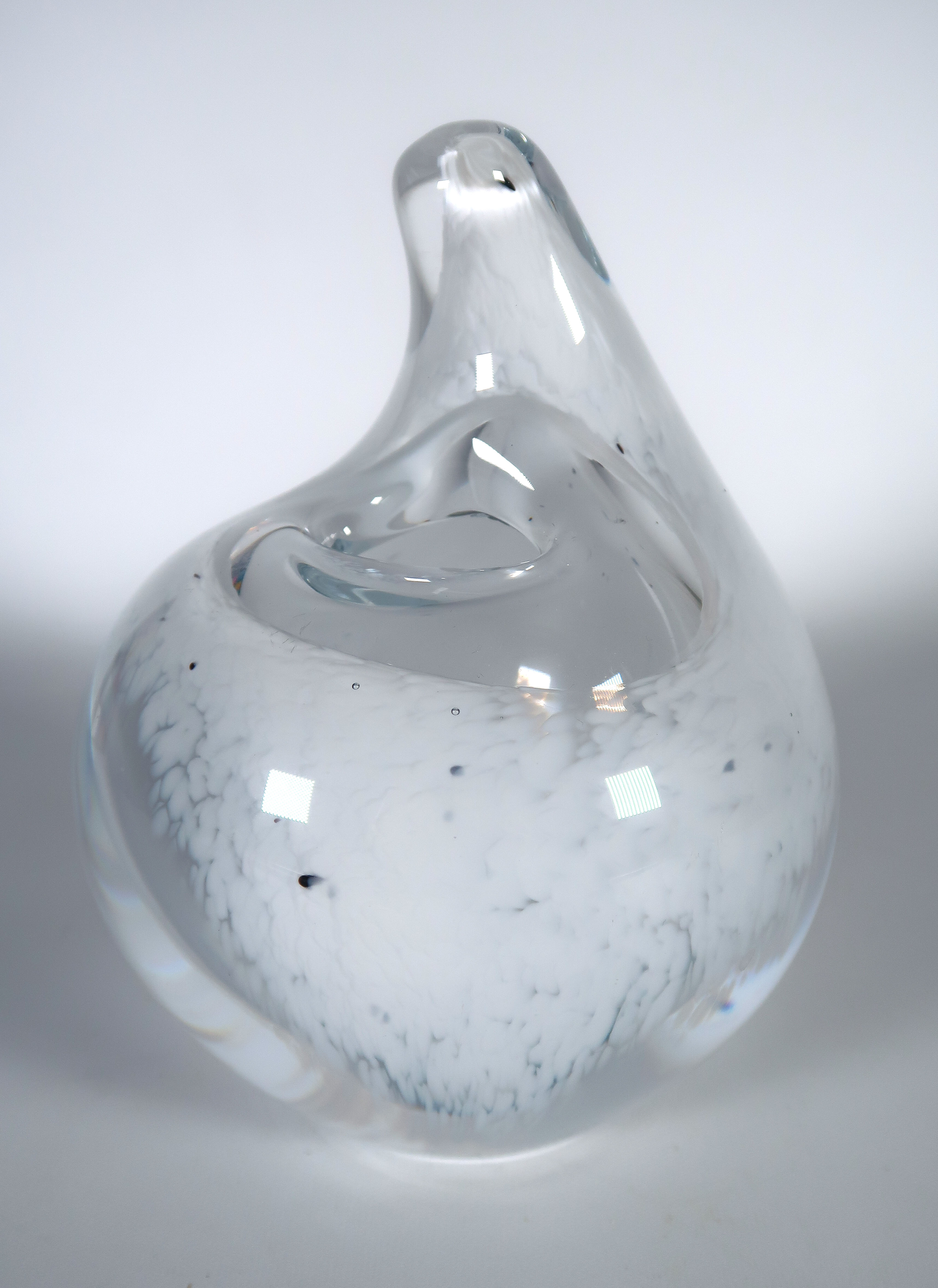 Per Lutken - Glas, Druppelvormig object, uitgevoerd door Holmegaard verkocht voor € 6!