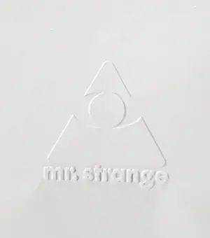 Mr Strange - Het hangende ei kopen? Bied vanaf 80!