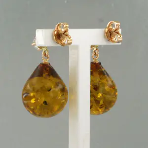 18k gouden oorhangers met barnsteen en briljant geslepen diamant tot. 0.18ct kopen? Bied vanaf 340!